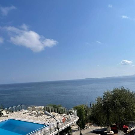 Yannis Apartments בארבאטי מראה חיצוני תמונה