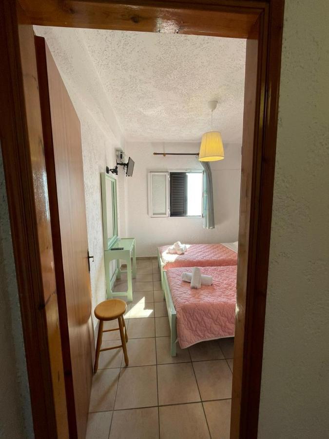Yannis Apartments בארבאטי מראה חיצוני תמונה