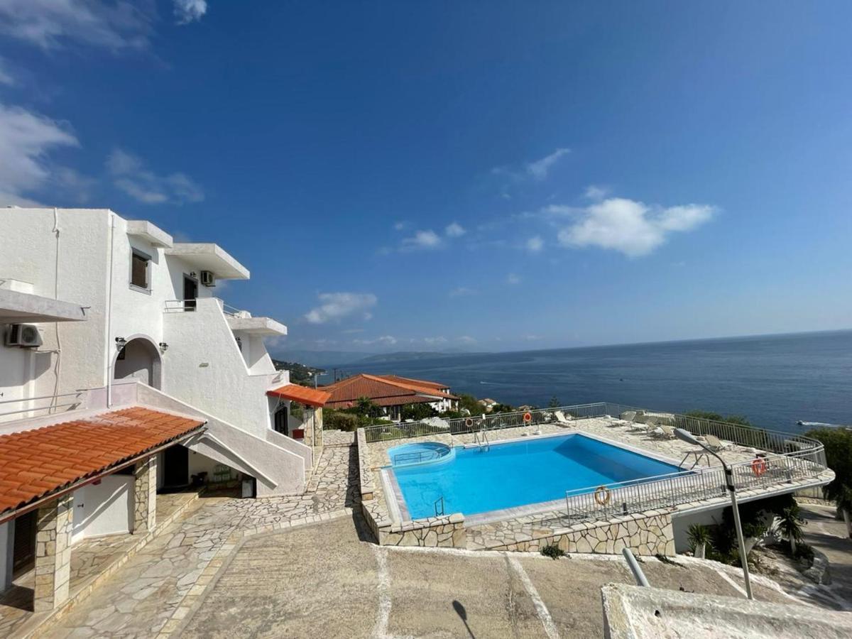 Yannis Apartments בארבאטי מראה חיצוני תמונה