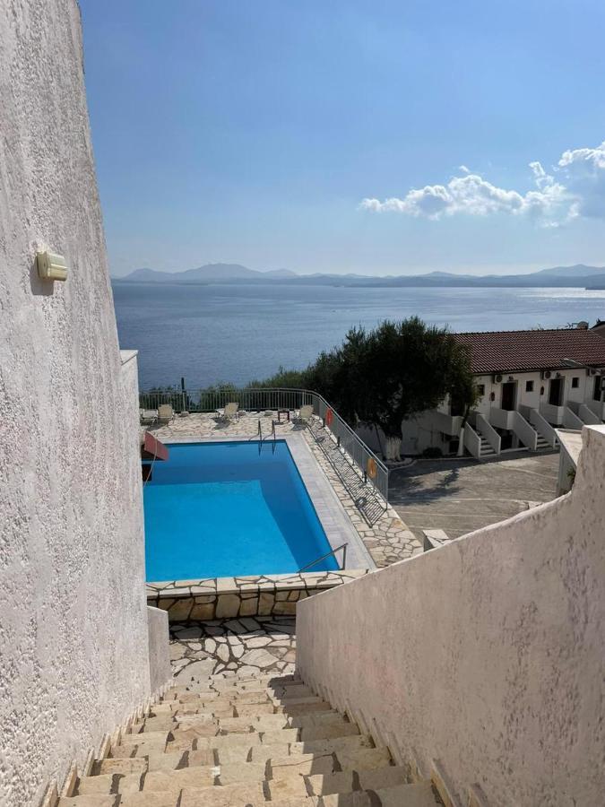Yannis Apartments בארבאטי מראה חיצוני תמונה